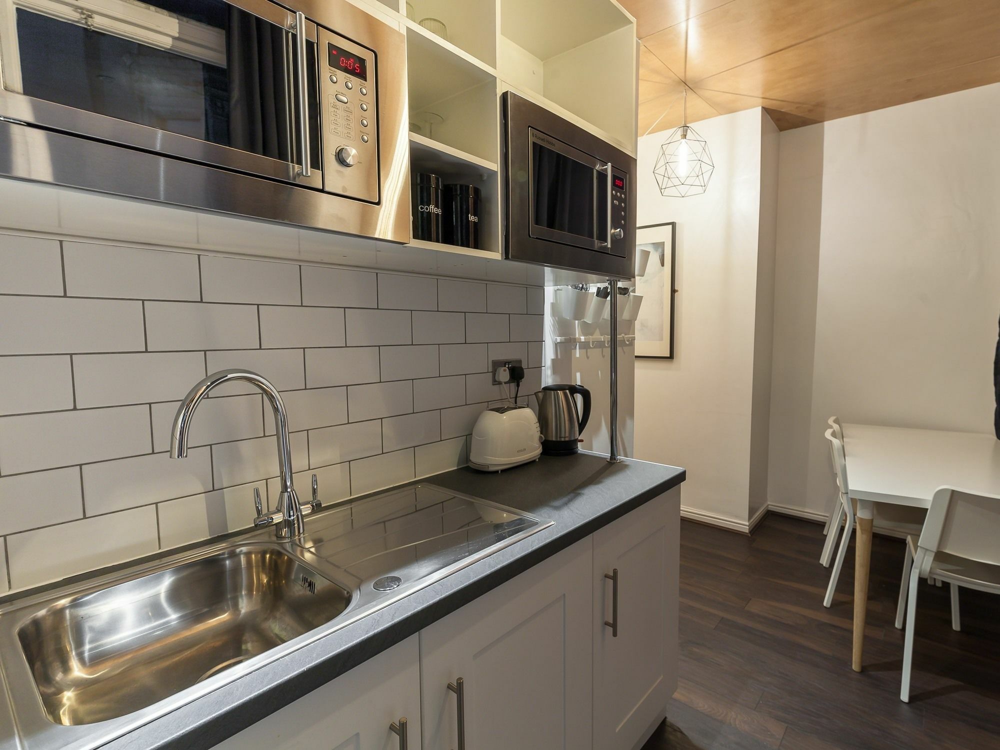 Kapsule Apartments Liverpool Esterno foto